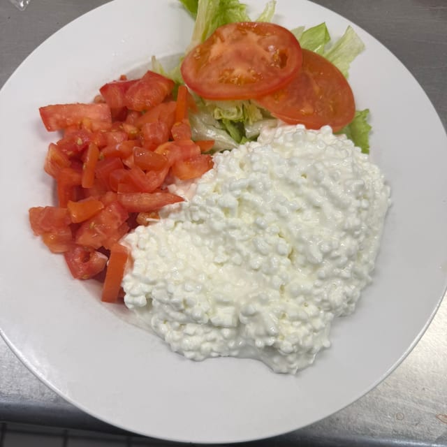 Cottage Cheese & Tomato Salad.