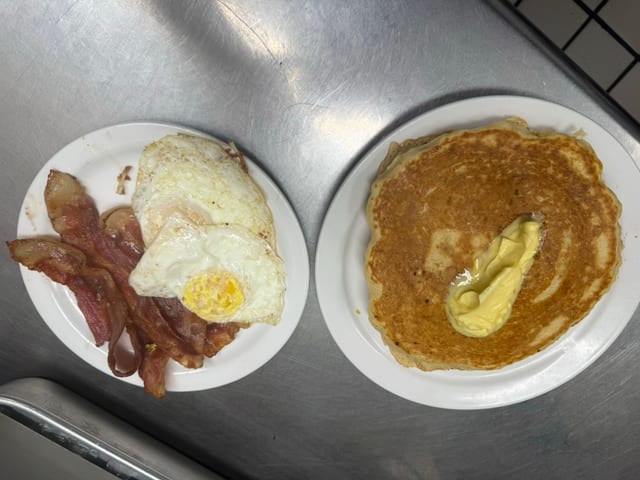 Buttermilk Hot Cake Breakfast.